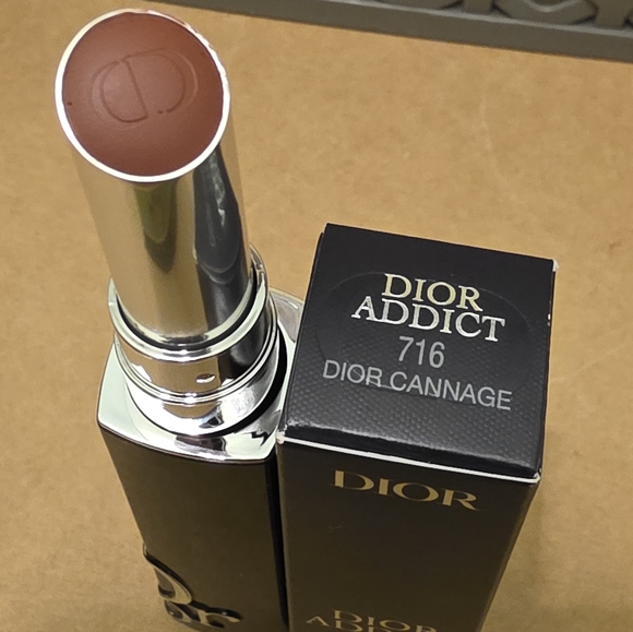 Dior Addict Hydrating Shine Lipstick - 716 Dior Cannage. BNIB - Picture 3 of 6